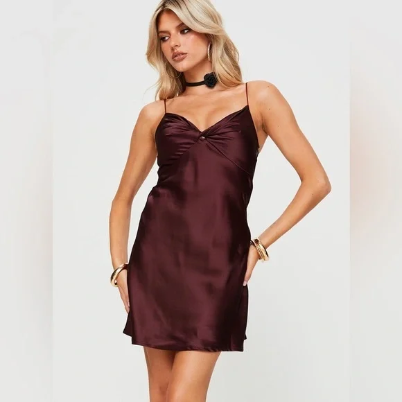 Princess Polly
Marilyn Mini Dress in Wine 
Size 12 - Picture 10 of 10
